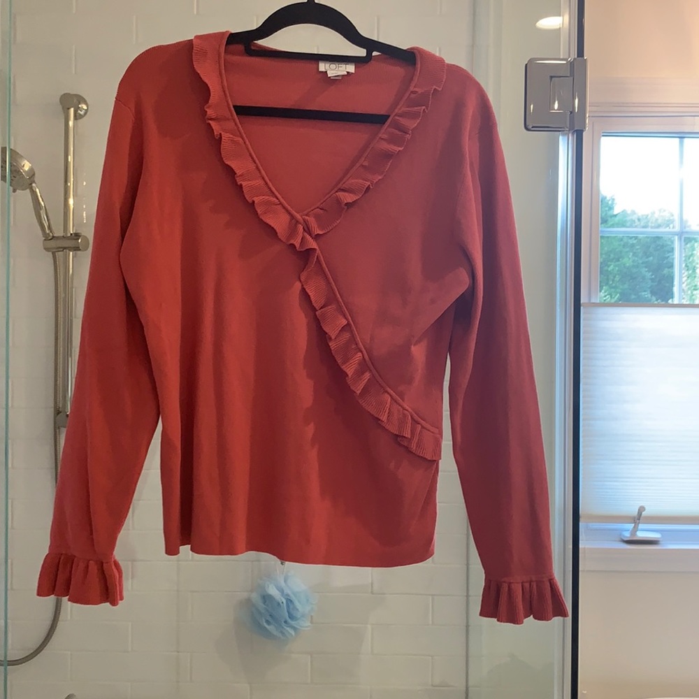ANN TAYLOR LOFT SWEATER